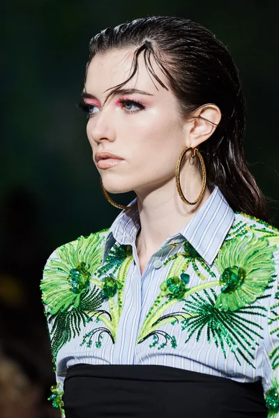 Look 69